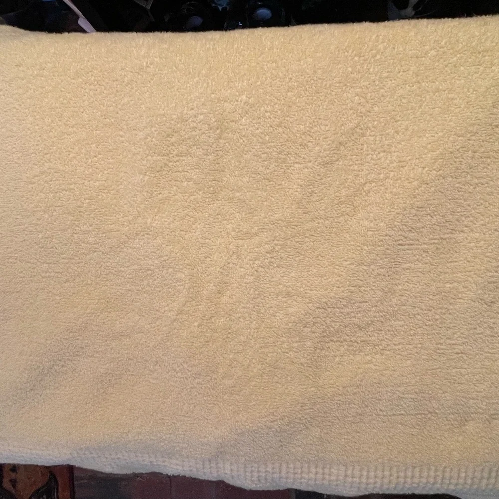 Vintage Cannon First Lady Customized Yellow Bath Towel w/Crochet Basket